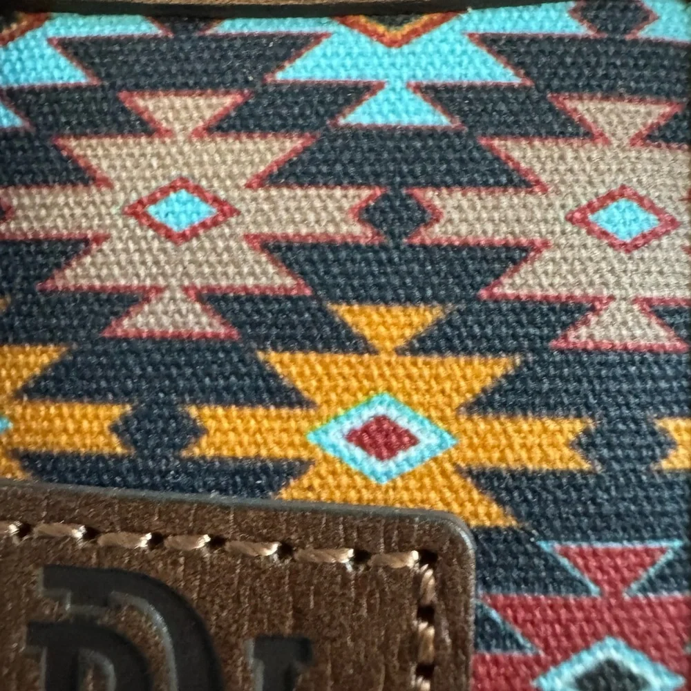 Red Dirt Hat Co Genuine Leather Men’s Southwestern Card Case With Magnetic Clip